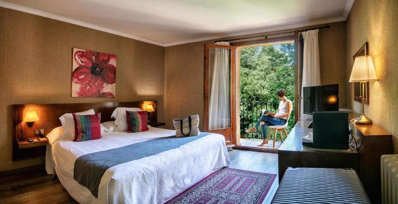 Hotel-Hostal Sport Falset Dış mekan fotoğraf