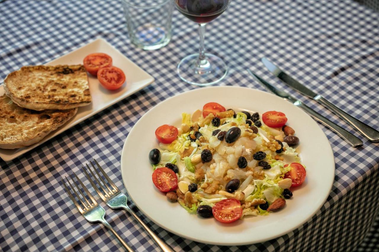 Hotel-Hostal Sport Falset Dış mekan fotoğraf