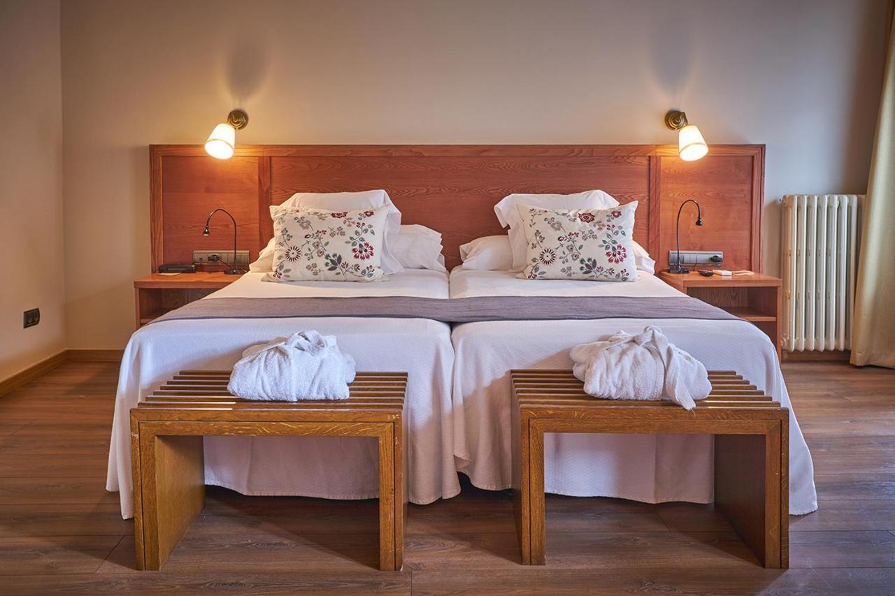 Hotel-Hostal Sport Falset Dış mekan fotoğraf