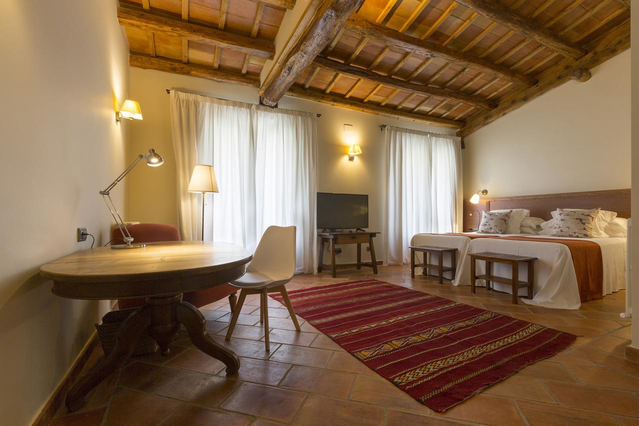 Hotel-Hostal Sport Falset Dış mekan fotoğraf
