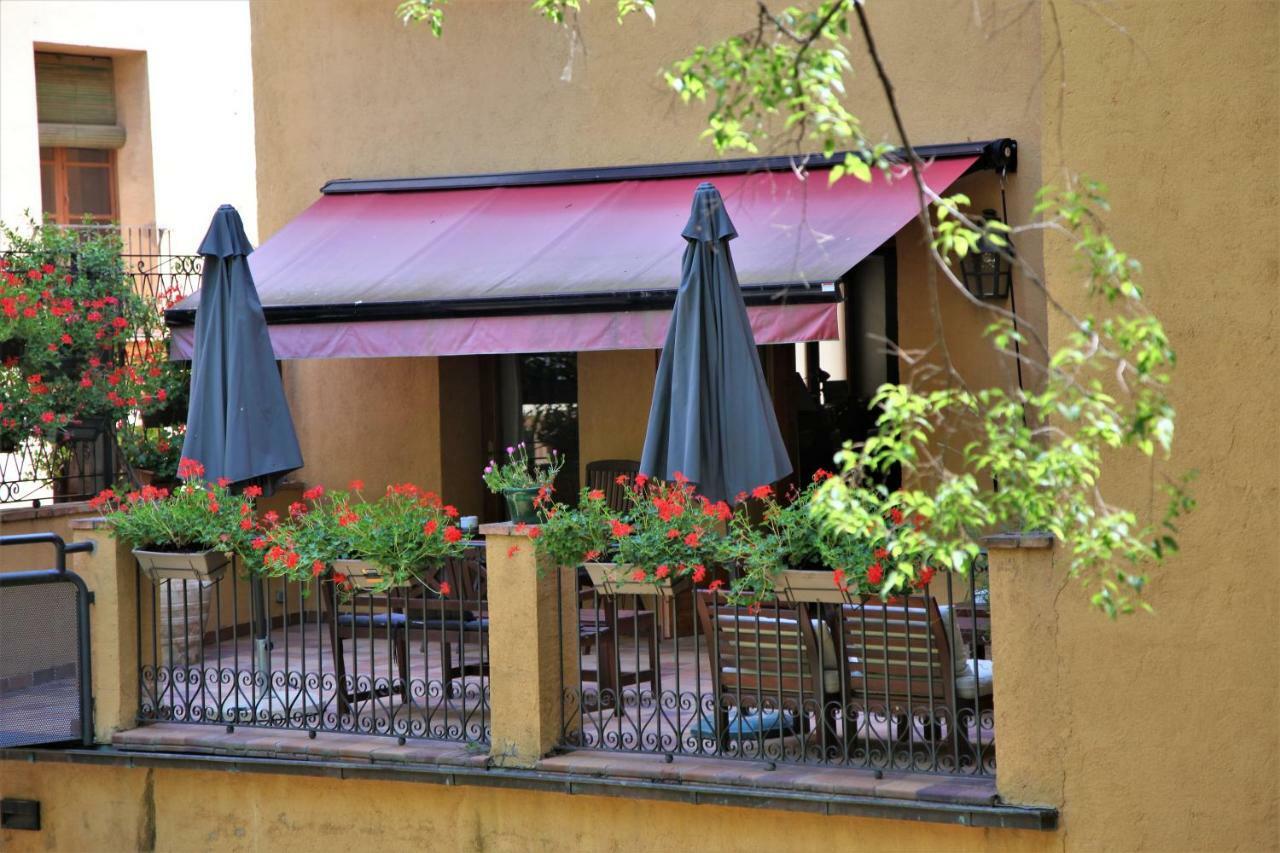 Hotel-Hostal Sport Falset Dış mekan fotoğraf